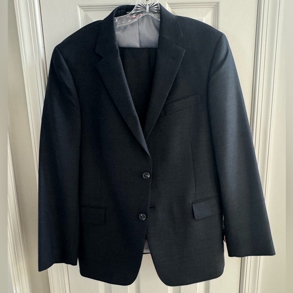 Tommy Hilfiger Dark Gray Suit- 42R Jacket 34Wx32L Pants